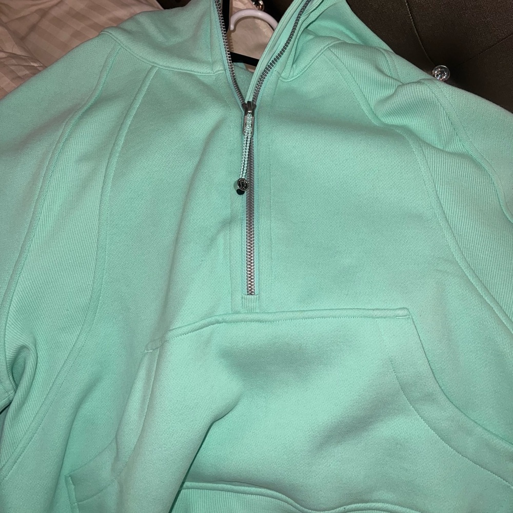 WILD MINT half zip scuba hoodie lululemon